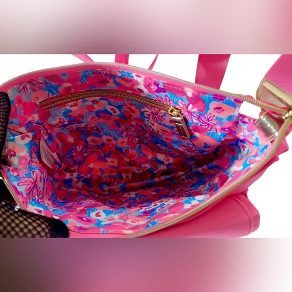 Lilly Pulitzer Giavanna Neon Hot Pink Crossbody Bag 10 x 8 Adjustable Strap NWOT - Picture 6 of 7